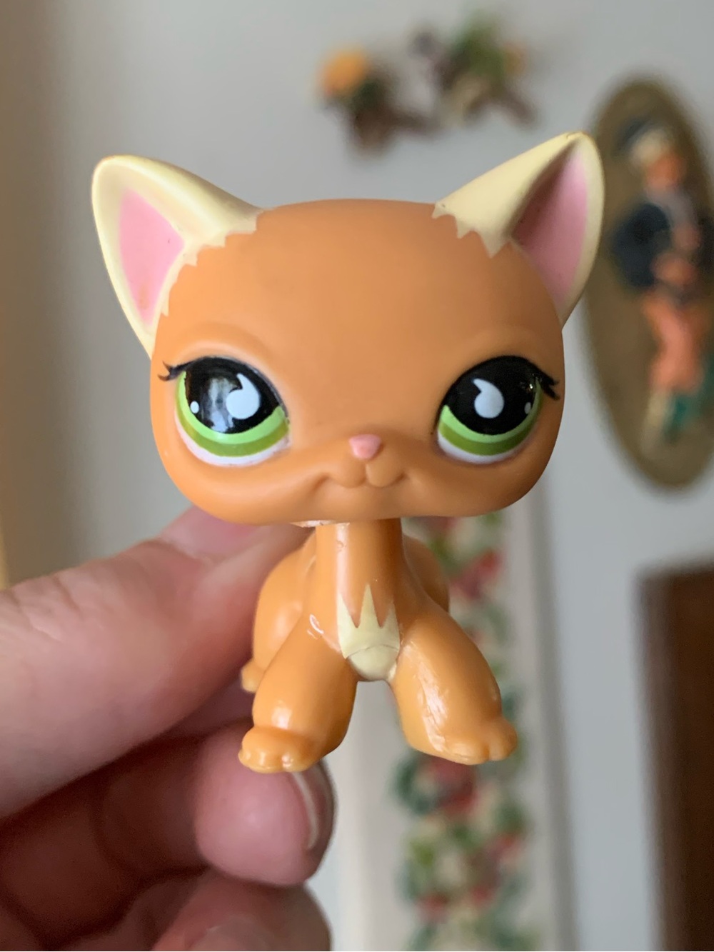 Littlest Pet Shop Orange Short-hair Cat 525 with Green Eyes